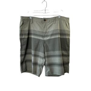 O'Neill Hybrid Gray Stripe 11" Shorts Men's Size 40 Zip Pockets